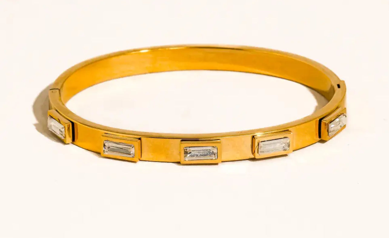 Horizontal emerald cut cuff